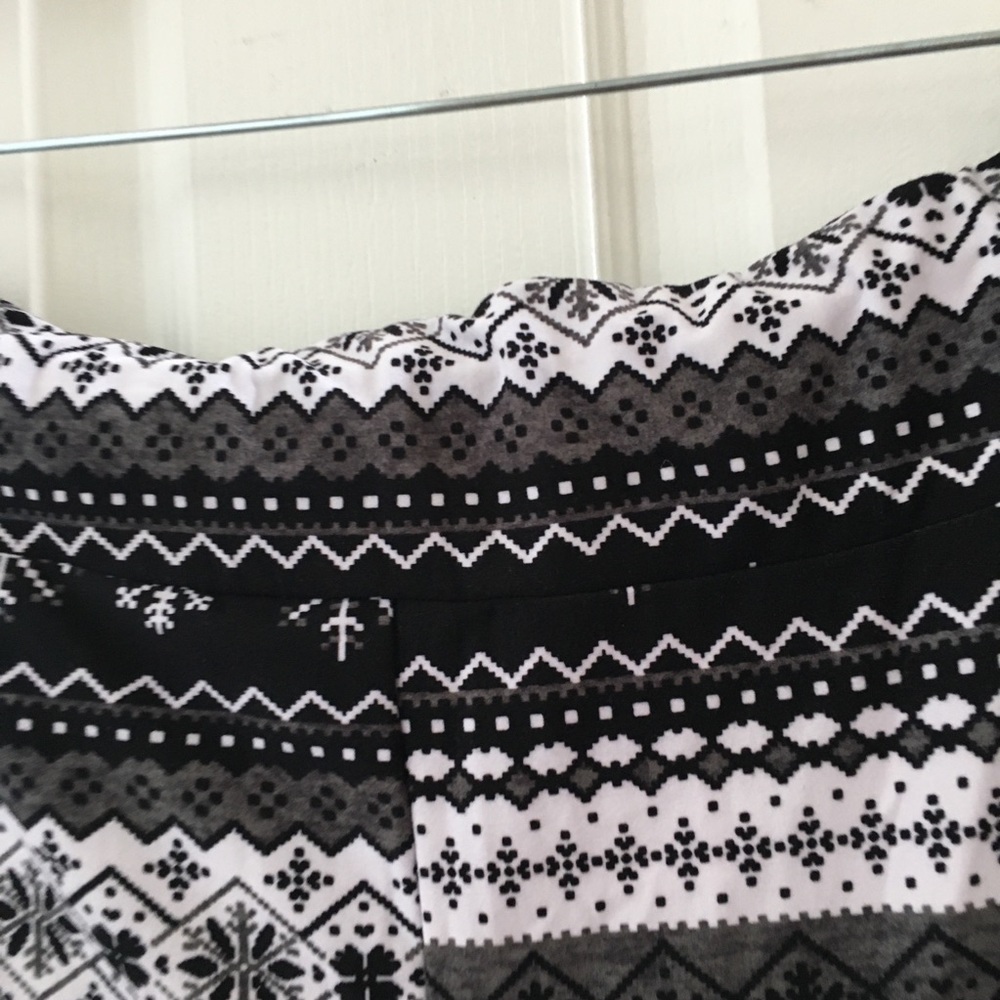 FINAL MARKDOWN Time and tru fleece slacks xxxl - Picture 3 of 4
